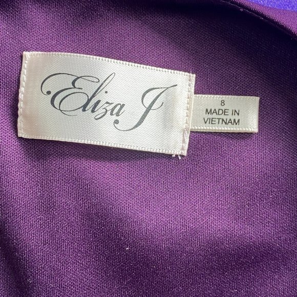 πEliza J Semi Formal soft flowing Cocktail Dress with Rhinestone Accents - Picture 15 of 16